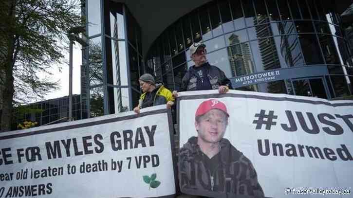 Myles Gray had bruising around eyes, neck, retired fire captain tells B.C. inquest