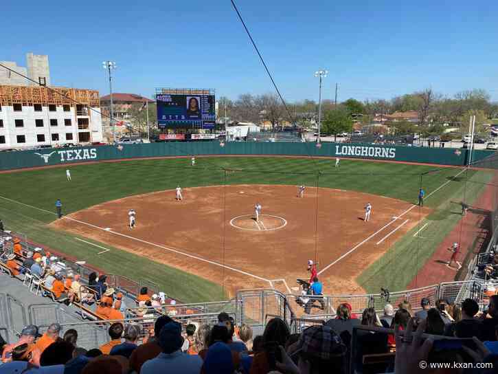 Texas softball moves into top-5 in 3 of 4 national polls after Oklahoma State sweep