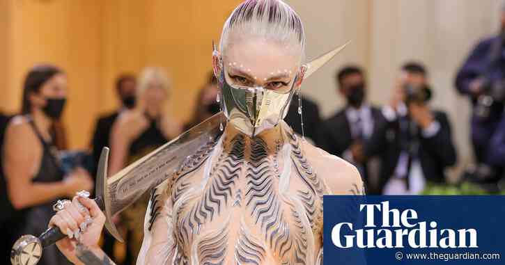 Grimes invites people to use her voice in AI songs