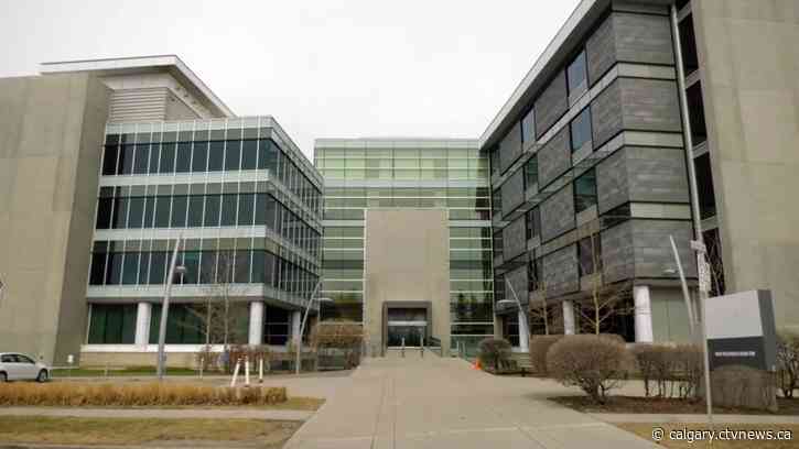 Calgary parents rush to find alternative child care as charter school hub set to take over building