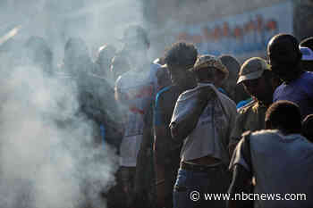 Haitian residents lynch and set fire to suspected gang members