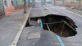 Perché, dopo 3 mesi, la voragine nel cuore del quartiere Trieste ancora non viene chiusa