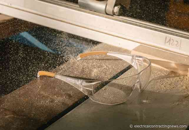 Protect your eyes on-site: Carhartt’s range of safety glasses