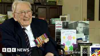 WW2 veteran receives 4,000 cards for 105th birthday