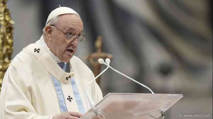 Pope allows women to vote at upcoming bishops' meeting