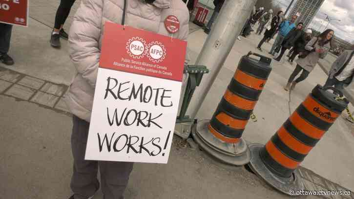 Striking public servants plan giant rally on Parliament Hill as talks grind 'to a halt'