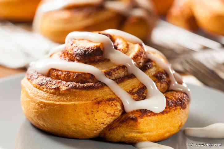 Who has the best cinnamon roll in New Mexico?
