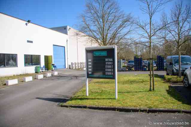 Televisiestudio’s moeten sluiten nadat ‘Thuis’ heeft afgehaakt, bestuurder heeft zijn bedenkingen: “Het is van de VRT wel erg makkelijk om een privépartner in te huren”