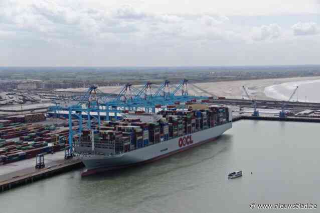 Recordschip vaart Zeebrugge binnen