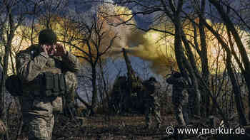 Neue Daten zu russischen Verlusten – Kampfjet fängt Feuer und stürzt in Russland ab