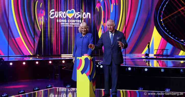 Charles und Camilla besuchen ESC-Bühne