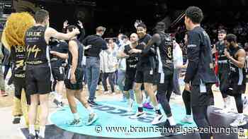 Nach Frankfurt-Sieg: Löwen Braunschweig und Fans auf Wolke 7
