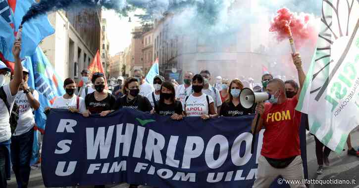 Whirlpool, lo stabilimento di Napoli passa a Tea Tek Group: “Salvi i 312 posti di lavoro”