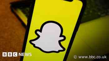 Snapchat introduces AI chatbot to mixed reviews