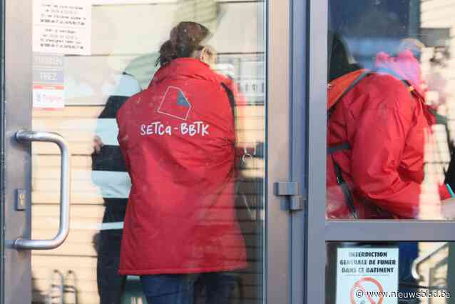 Motorolie gedumpt voor vijf Brusselse Delhaize-winkels “na minachting van het patronaat”, filterblokkade aan distributiecentrum opgeheven door deurwaarder en politie