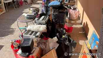 La rabbia di Prati Fiscali: “Dopo la passerella del sindaco siamo ancora tra melma e rifiuti”