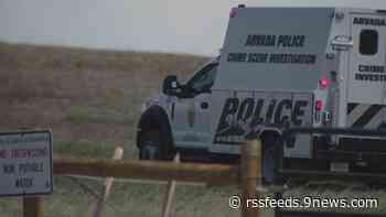 Arrestan a 3 sospechosos en relacion a caso de mujer que murió tras ser impactada por una piedra lanzada a su auto