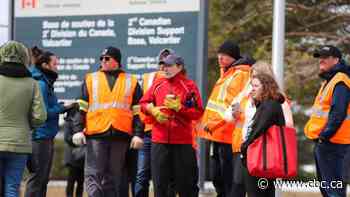 Schools in Shannon, Que., closed due to PSAC strike