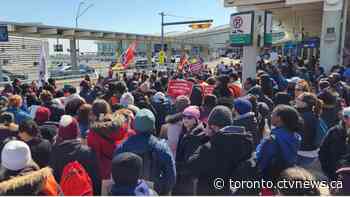 Toronto Pearson warns of possible delays as PSAC workers escalate strike action
