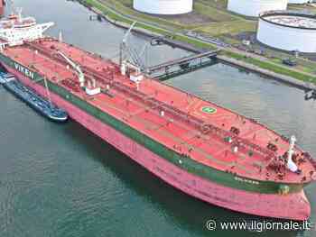 La collisione poi il blitz: così l'Iran ha sequestrato la petroliera diretta negli Usa