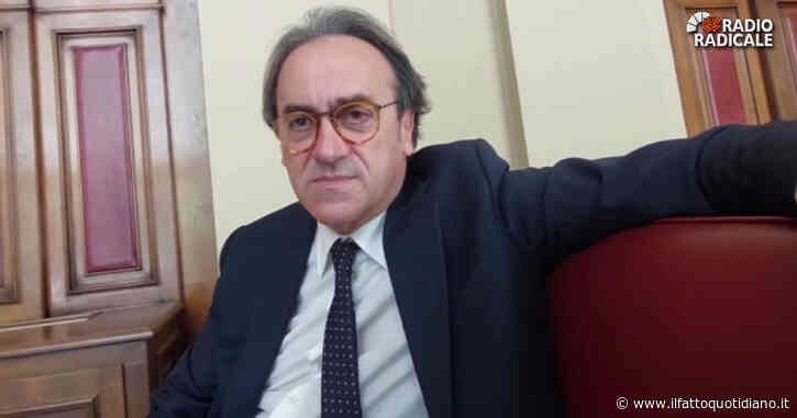 Ostia, lo strano furto in casa di Bonelli. Il deputato: “Hanno lasciato i gioielli ma hanno rubato miei esposti e documenti su mio padre”