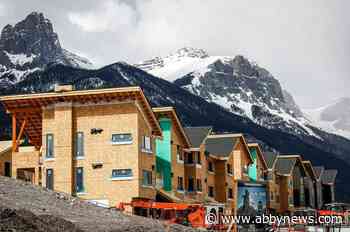 Average home price will not revert to pre-pandemic levels this year: CMHC