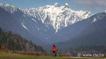 Hot spell hikes risks of flooding, fire, avalanches across B.C.
