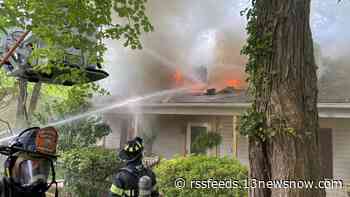 2 displaced after Williamsburg house catches on fire