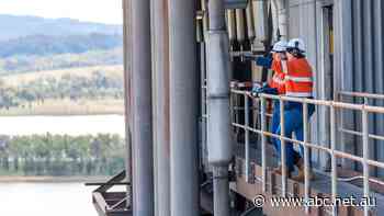 Australia's oldest coal-fired station Liddell powers down in the Hunter Valley