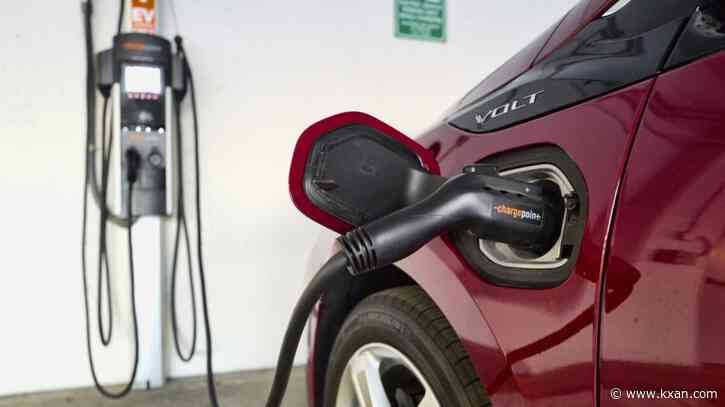 Texans could pay $200 annual fee to drive electric vehicles