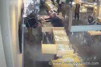 Man arrested after displays hammer-smashed at Vancouver Island jewelry store