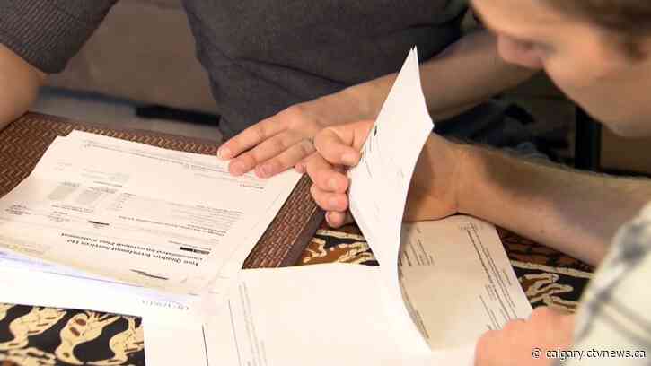 Advocates concerned about delays, confusion for low-income Calgarians filing taxes