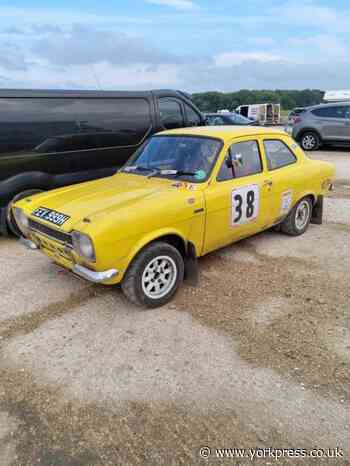 Northallerton: thieves steal yellow classic mk1 Ford Escort