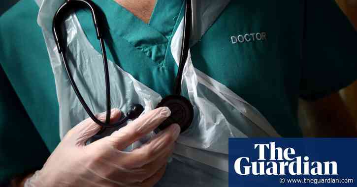 Almost one in three doctors investigated by GMC ‘have suicidal thoughts’