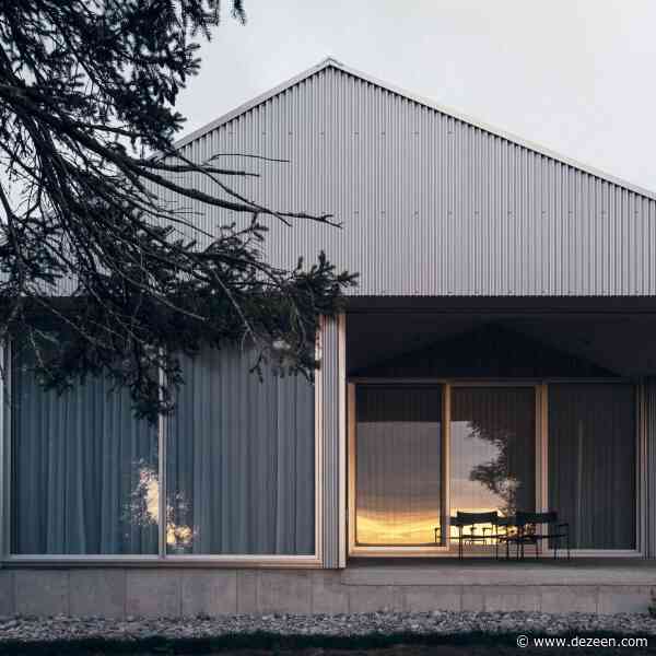 Dezeen Debate features "efficient" corrugated-metal home in Canada