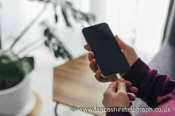 iPhone and Samsung users may be making 3 battery draining mistakes