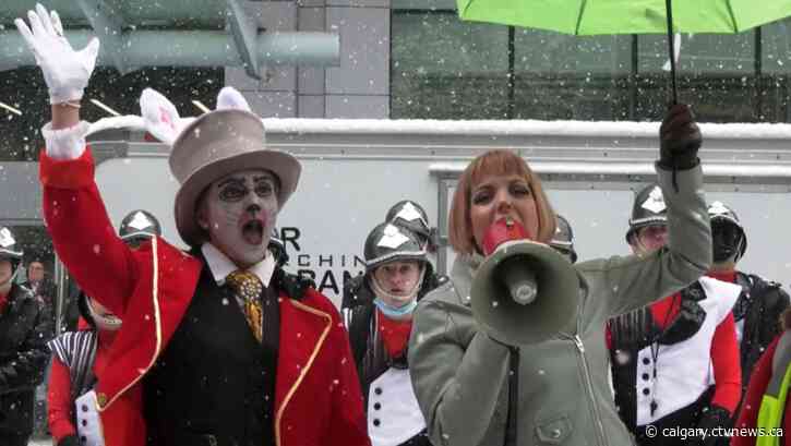 Fans set to fill Stephen Ave. for Parade of Wonders