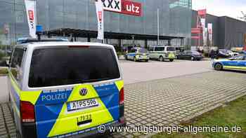 Polizei ermittelt Tatverdächtigen nach Bombendrohung bei Möbelhaus XXXLutz