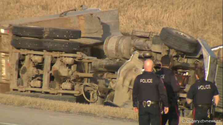 Speed investigated in fatal dump truck rollover along Deerfoot Trail