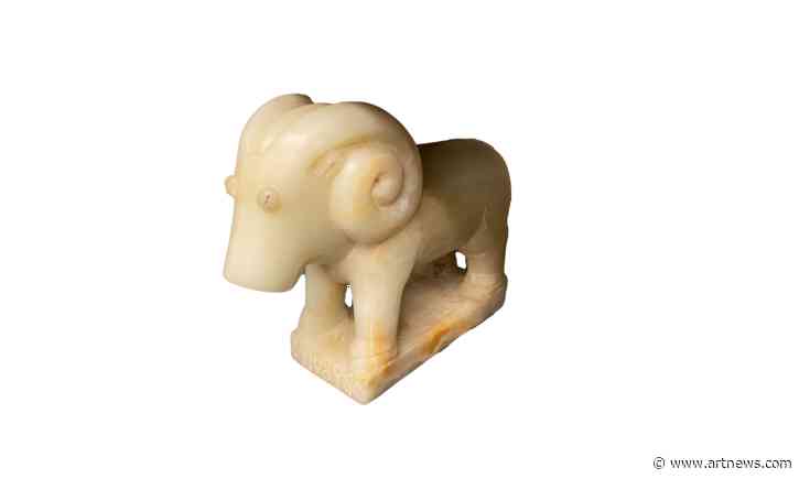 Looted Artifacts  Returned to Yemen Amid Investigation into Met Trustee’s Collection