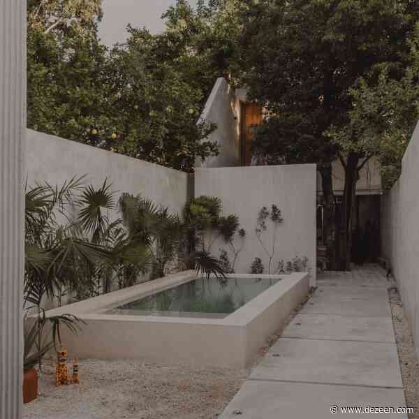 FMT Estudio connects two Mexican dwellings with swimming pool courtyard