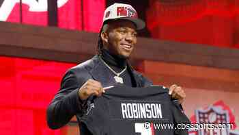 2023 NFL Draft: Bijan Robinson to Falcons at No. 8, Jets taking Will McDonald among biggest reaches in Round 1