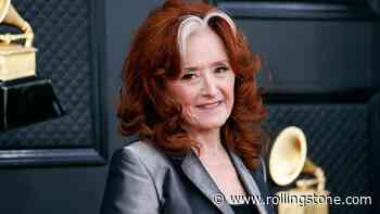 Bonnie Raitt Postpones Tour Dates to Undergo Surgery for ‘Medical Situation’