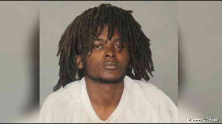 Police: Robber pinned LSU student, exposed himself during carjacking just off campus