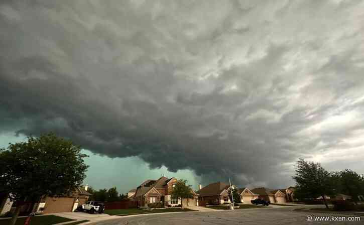 LIVE BLOG: Severe storms now moving across Austin metro, large hail and strong winds possible