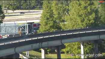 Motorcycle wreck shuts down I-10 exit ramp at LA 1
