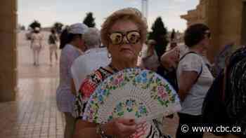 Spain, Portugal swelter under unseasonably high temperatures