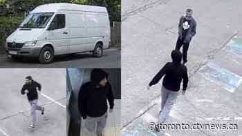 Police investigating after 2 men in white van allegedly tried to lure youths in Mississauga