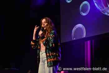 Fünf Comedians unterhalten mit „NightWash Live“ in der Werretalhalle