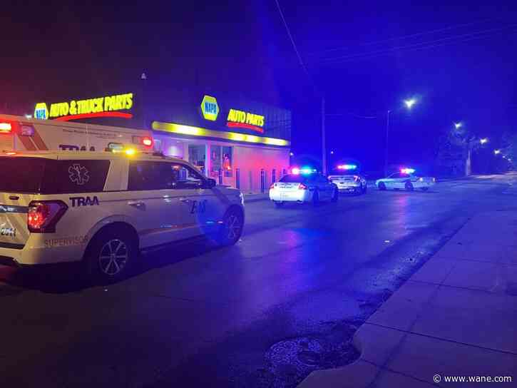 Fort Wayne police investigate pursuit that ended in crash